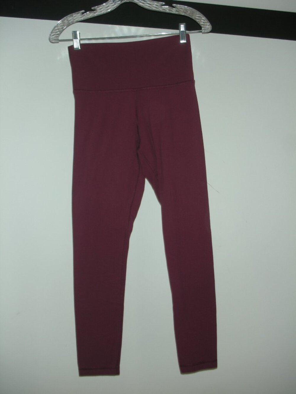 TNA Aritzia TnAction Maroon High Rise Yoga Leggings Sz M 26" Soft Stretch